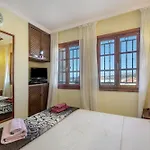 Americas 2 Bedroom *