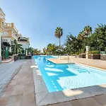 Las Americas 2 Bedroom Apartment Appartamento