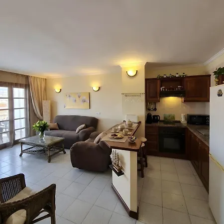 Americas 2 Bedroom